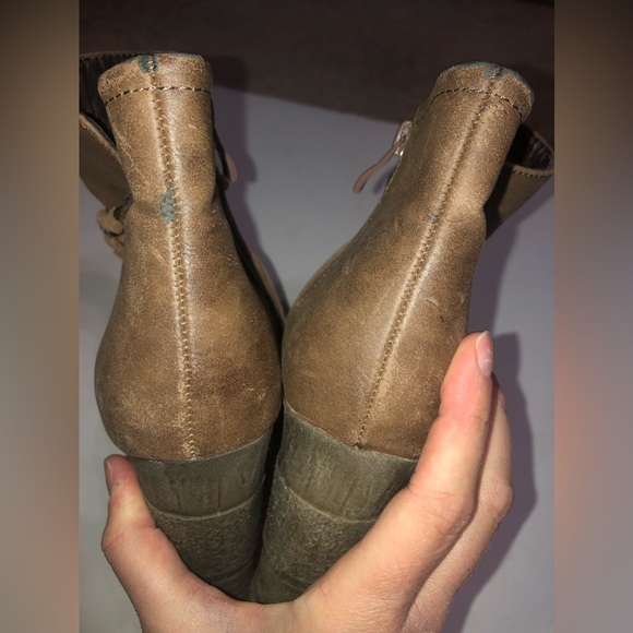 Fringy Booties - Picture 7 of 12